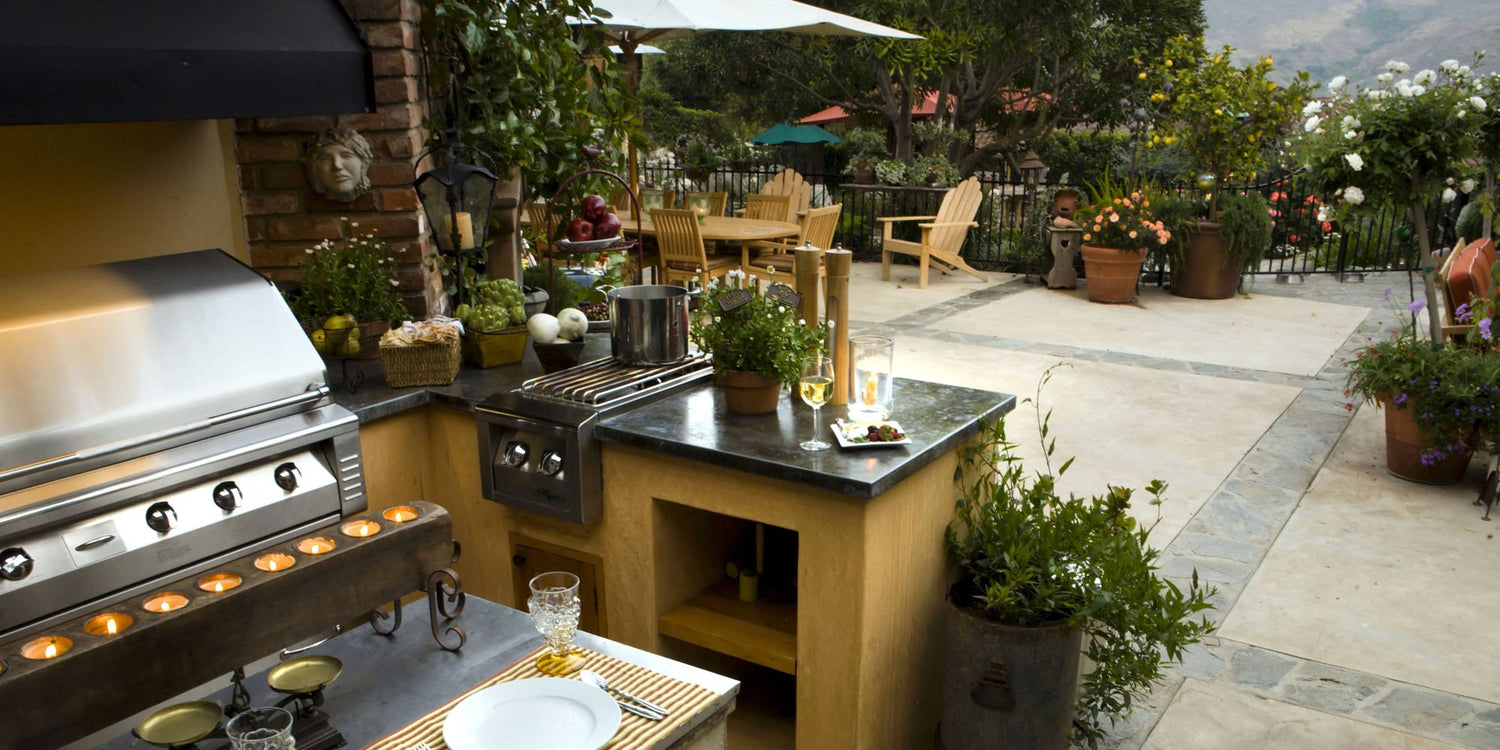 Outdoor Kitchen Must Haves—Getting Ready for Summer Fun