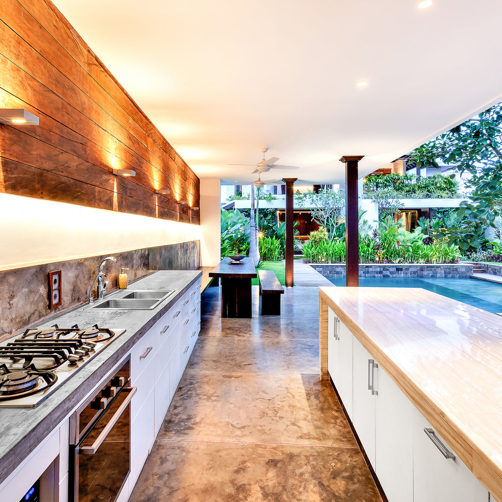 Designing Your Own Luxe Outdoor Kitchen