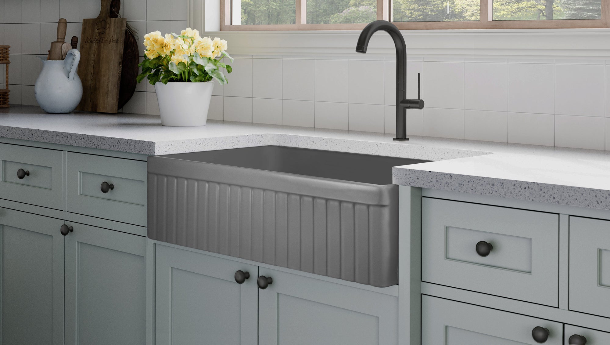FSW1047MB LUXURY 33-INCH SOLID FIRECLAY FARMHOUSE SINK, MATTE GRAY, MATTE BLACK ACCS, FLUTED FRONT