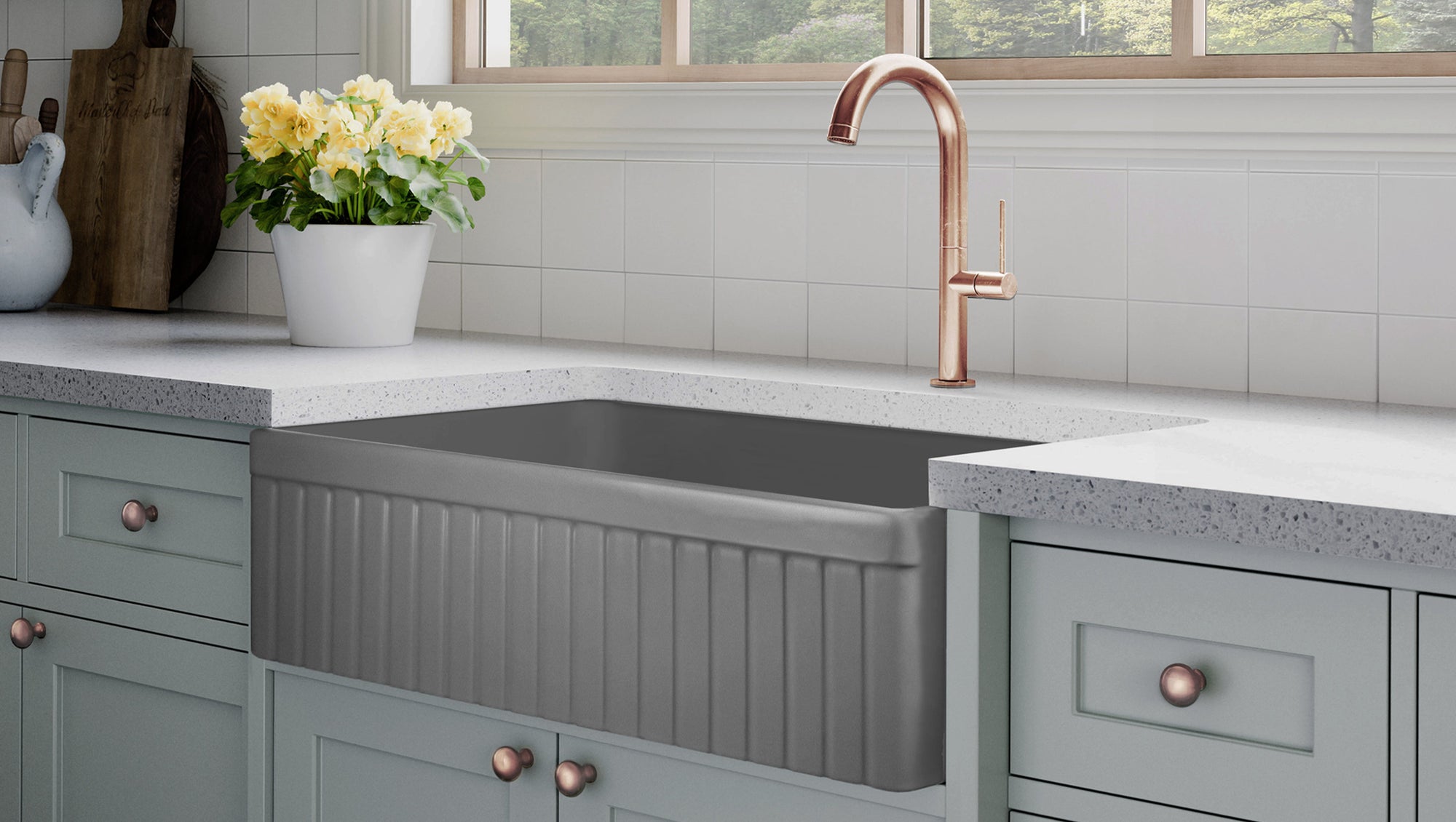 FSW1047RG LUX 33-INCH SOLID FIRECLAY FARMHOUSE SINK, MATTE GRAY, POL. ROSE GOLD ACCS, FLUTED FRONT
